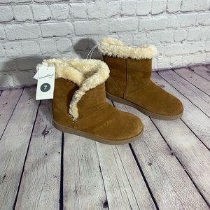 Suede boots NWT